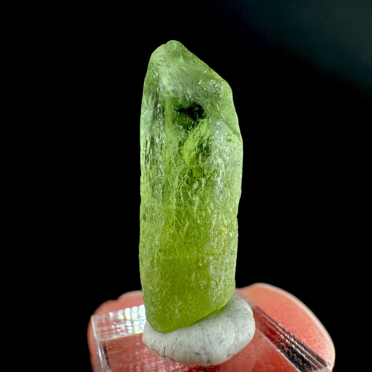 Peridot | natural terminated crystal, mineral specimen from Pakistan