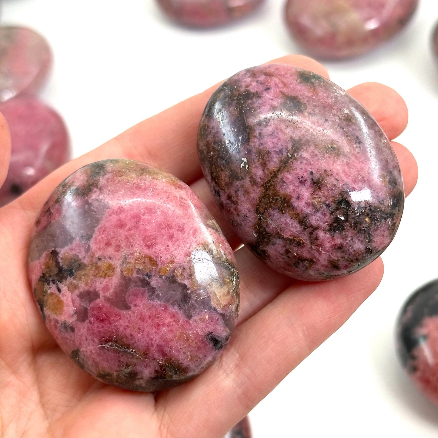 Rhodonite Palm Stone, Rhodonite palmstone, polished Rhodonite, crystal palm stone