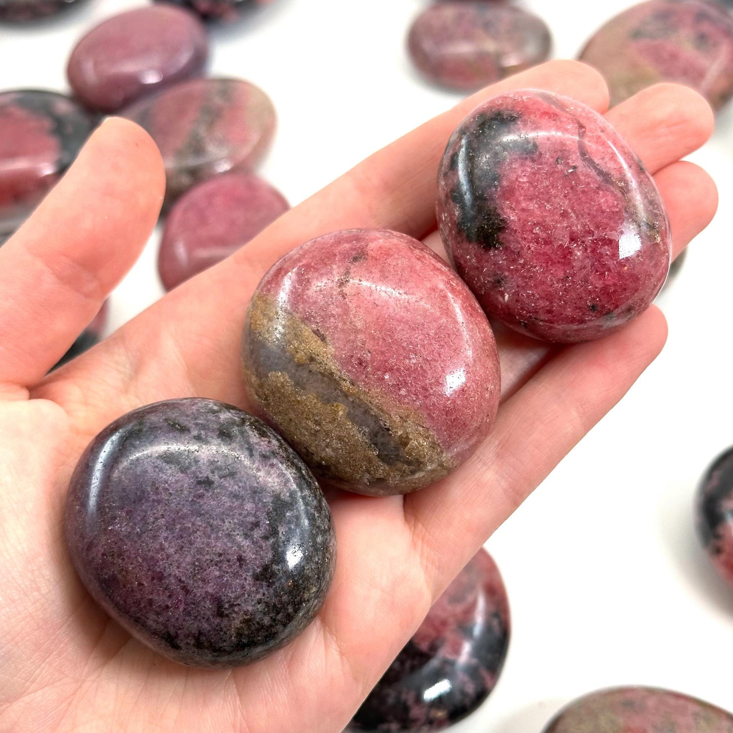 Rhodonite Palm Stone, Rhodonite palmstone, polished Rhodonite, crystal palm stone