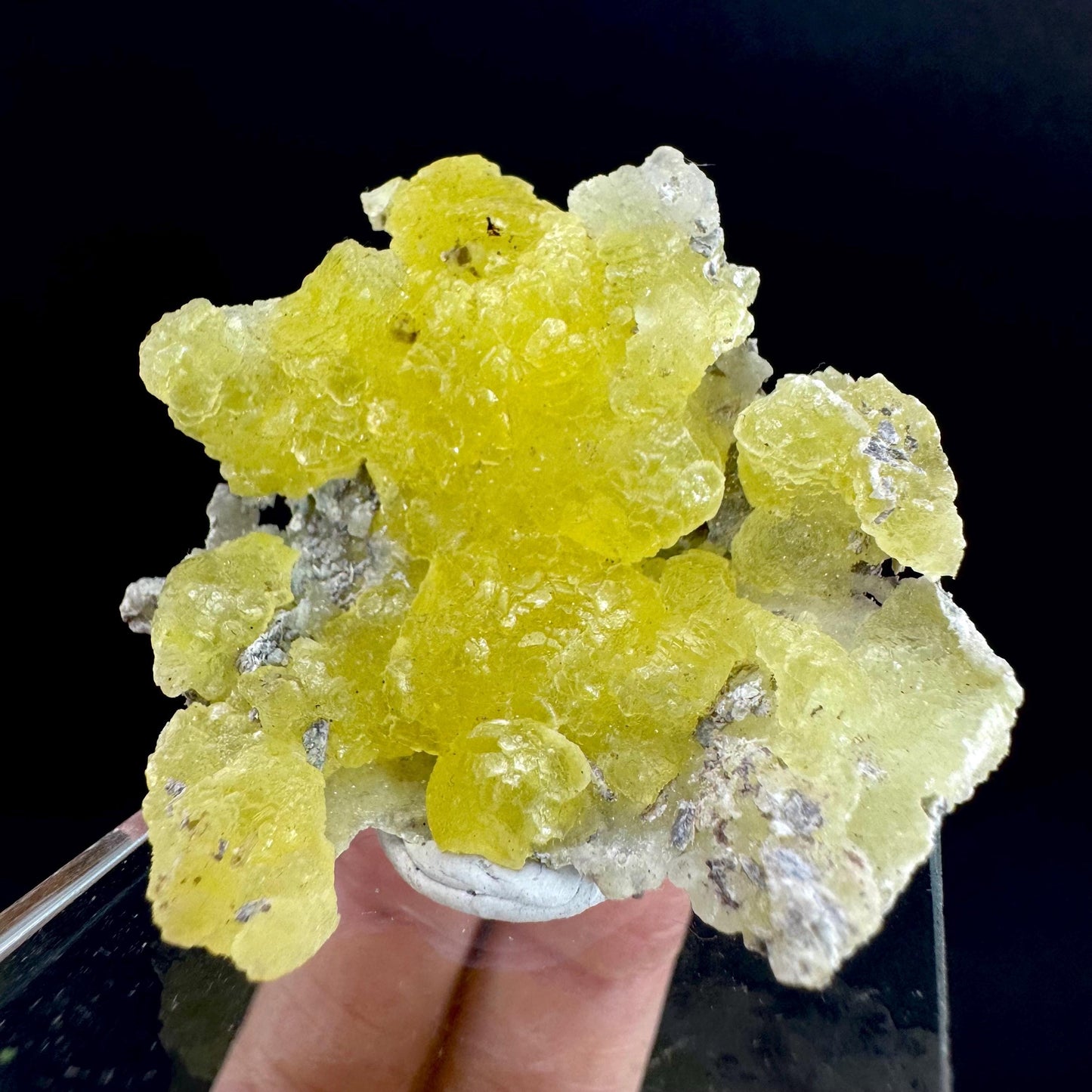 Brucite | Yellow Crystal, Lustrous Mineral Specimen From Pakistan