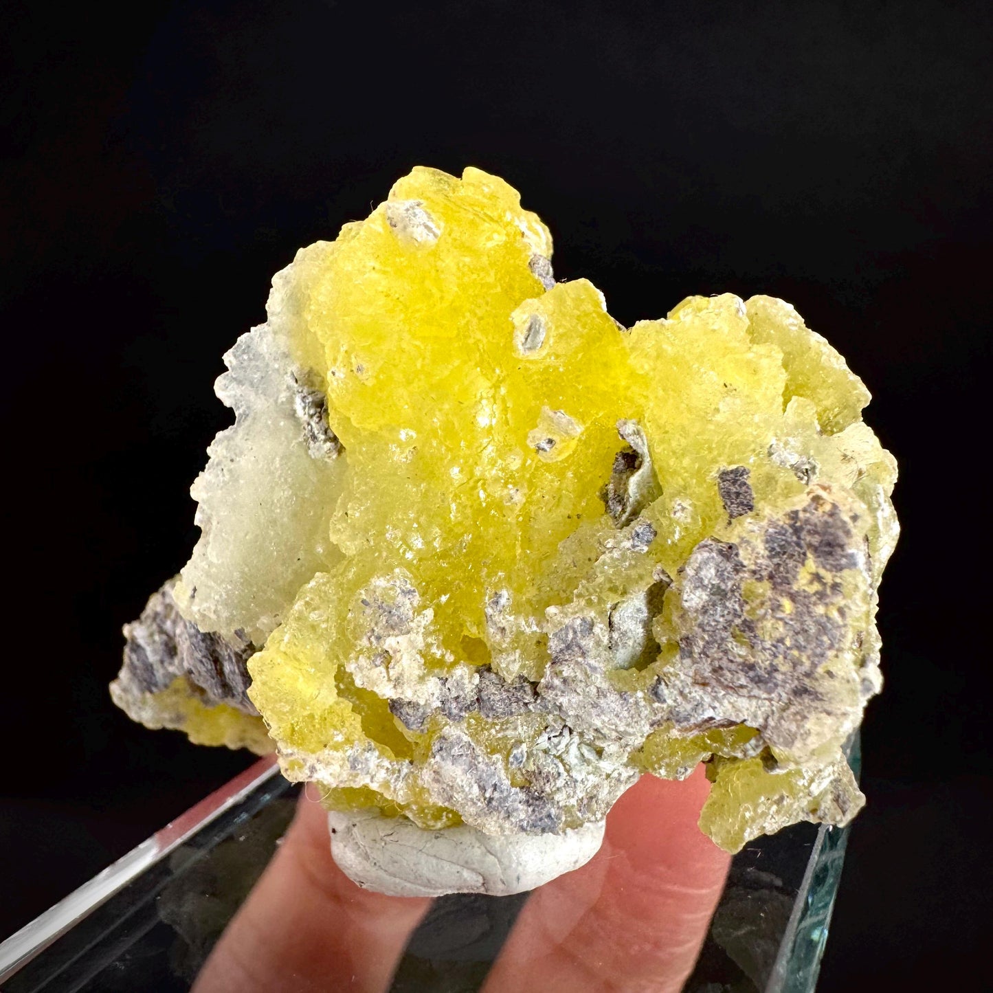 Brucite | Yellow Crystal, Lustrous Mineral Specimen From Pakistan