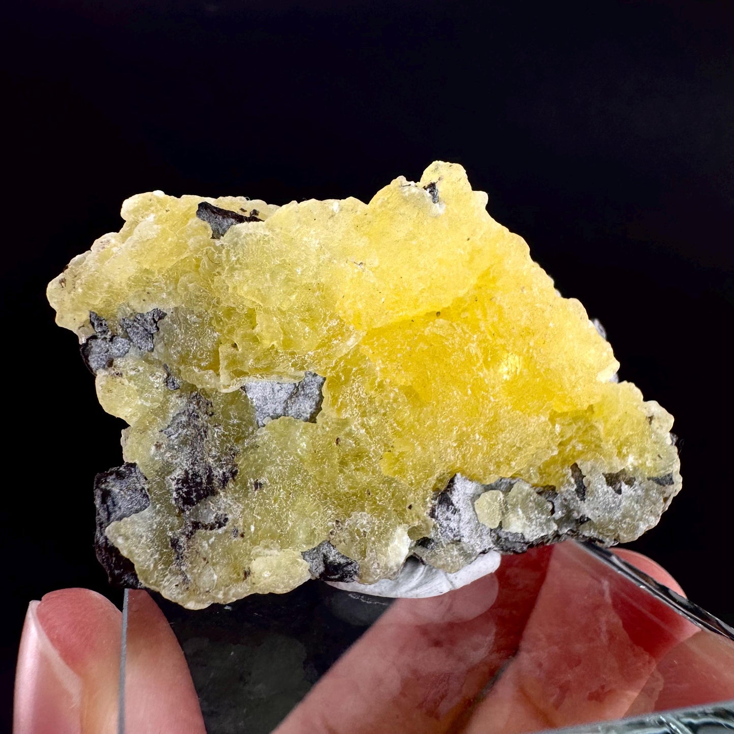 Brucite | Yellow Crystal, Lustrous Mineral Specimen From Pakistan