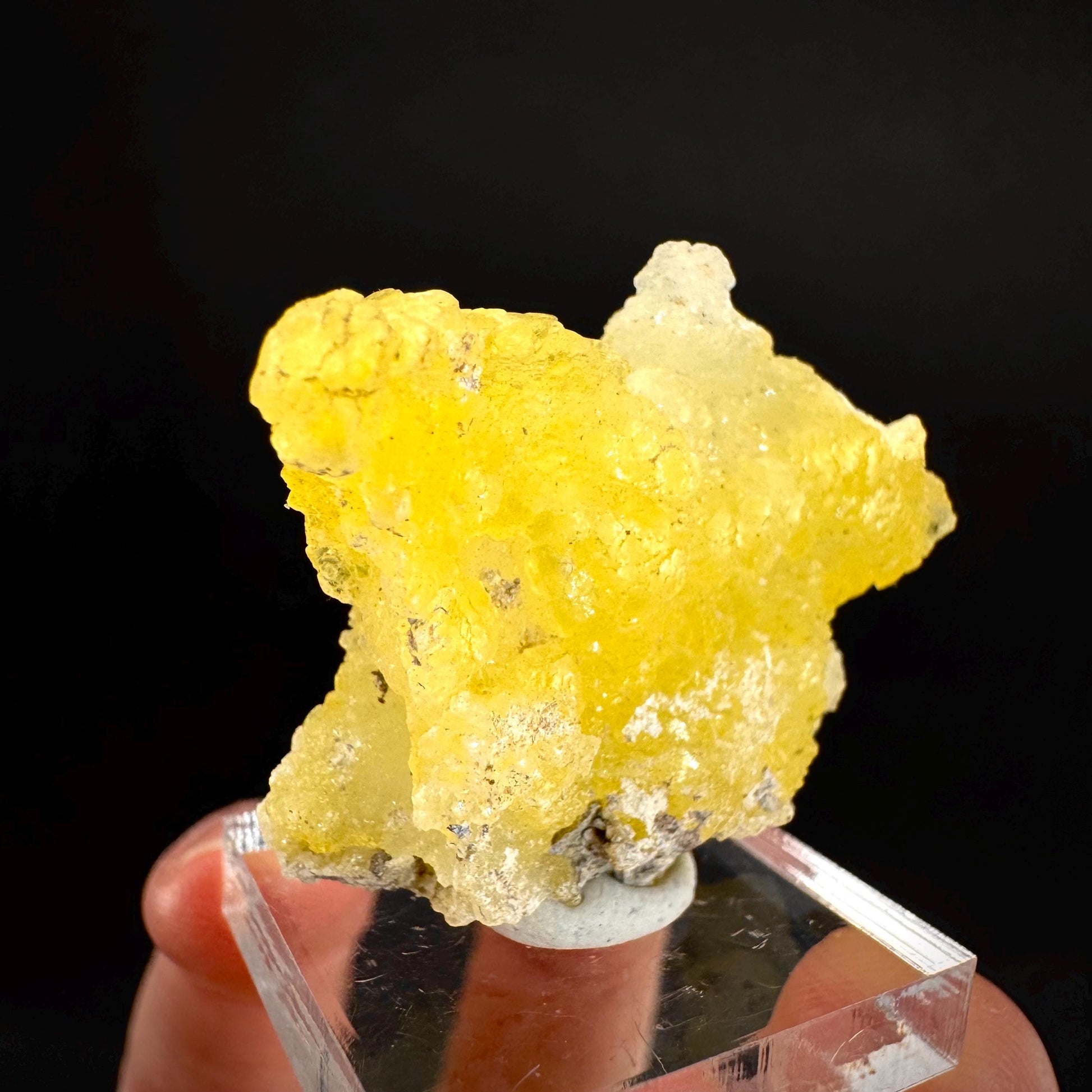 Brucite | Yellow Crystal, Lustrous Mineral Specimen From Pakistan