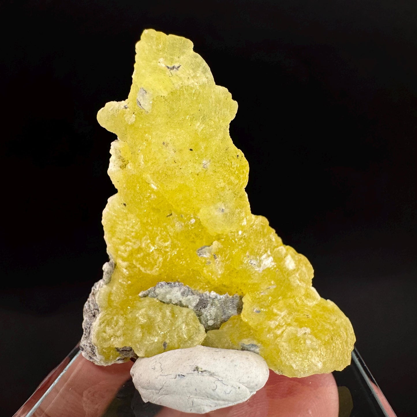 Brucite | Yellow Crystal, Lustrous Mineral Specimen From Pakistan