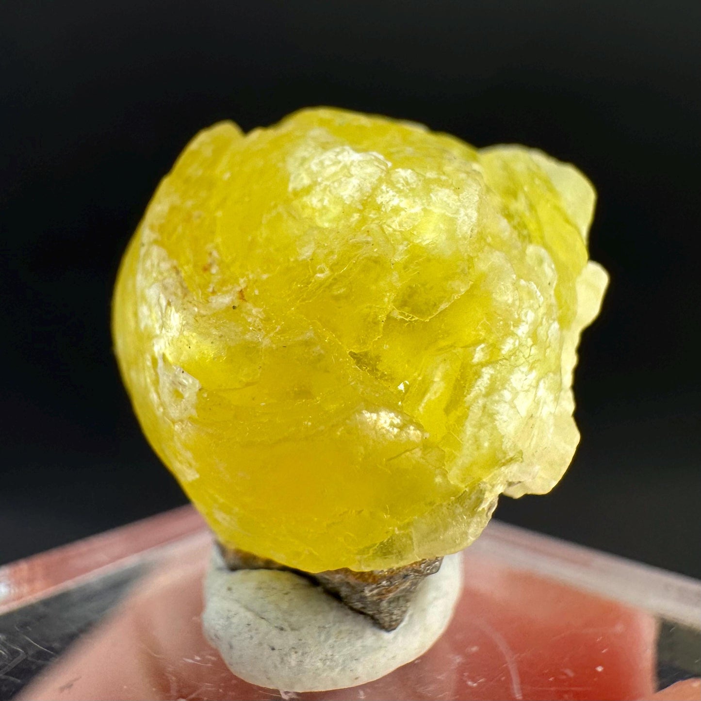 Brucite | Yellow Crystal, Lustrous Mineral Specimen From Pakistan