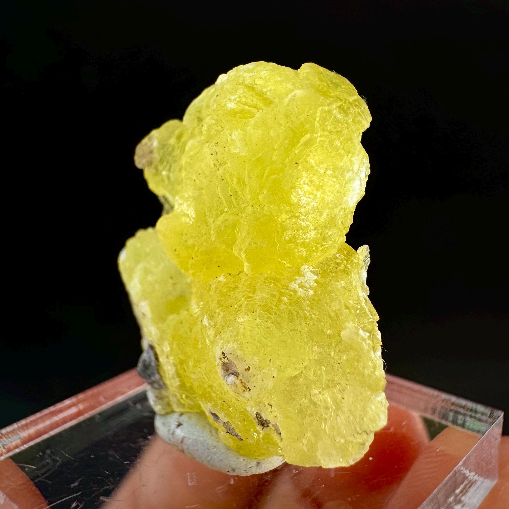 Brucite | Yellow Crystal, Lustrous Mineral Specimen From Pakistan
