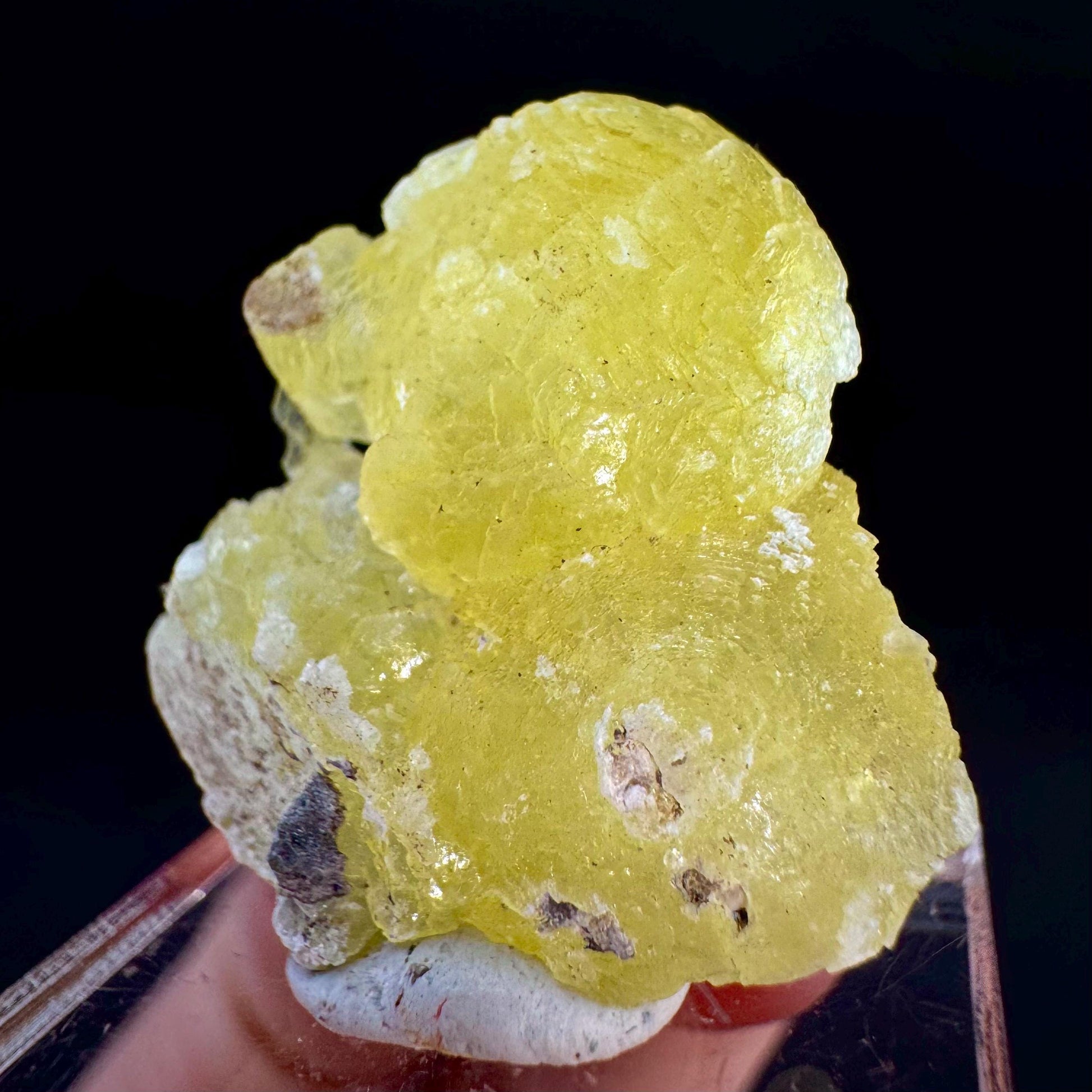 Brucite | Yellow Crystal, Lustrous Mineral Specimen From Pakistan