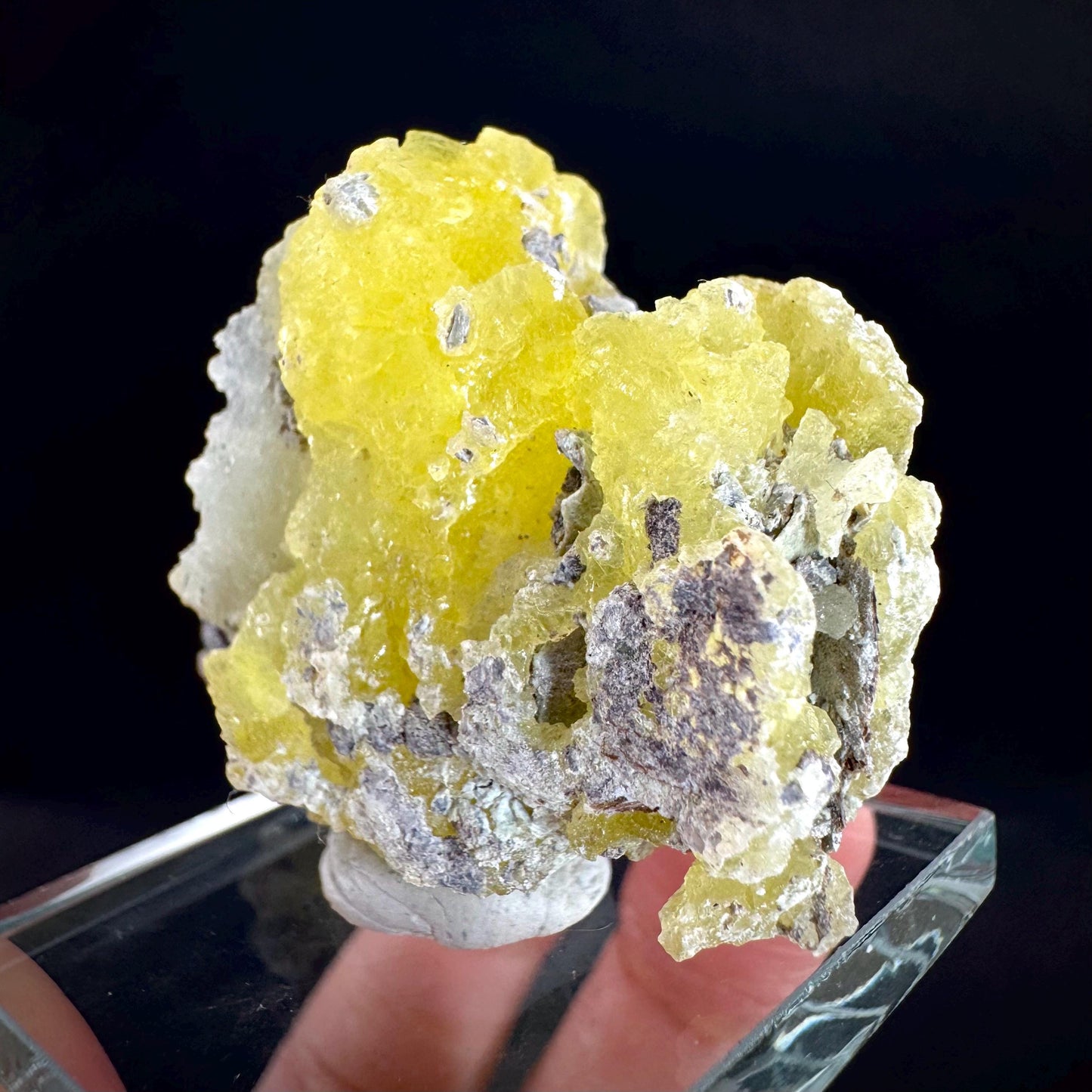 Brucite | Yellow Crystal, Lustrous Mineral Specimen From Pakistan