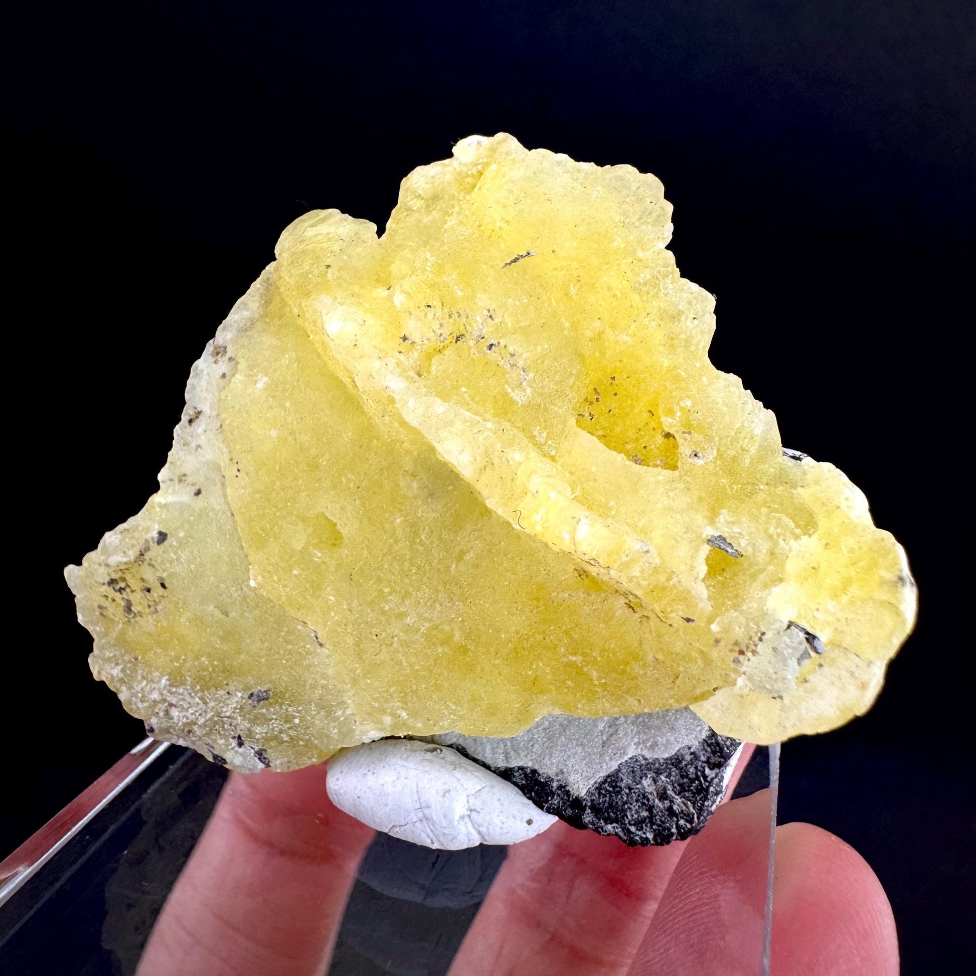 Brucite | Yellow Crystal, Lustrous Mineral Specimen From Pakistan