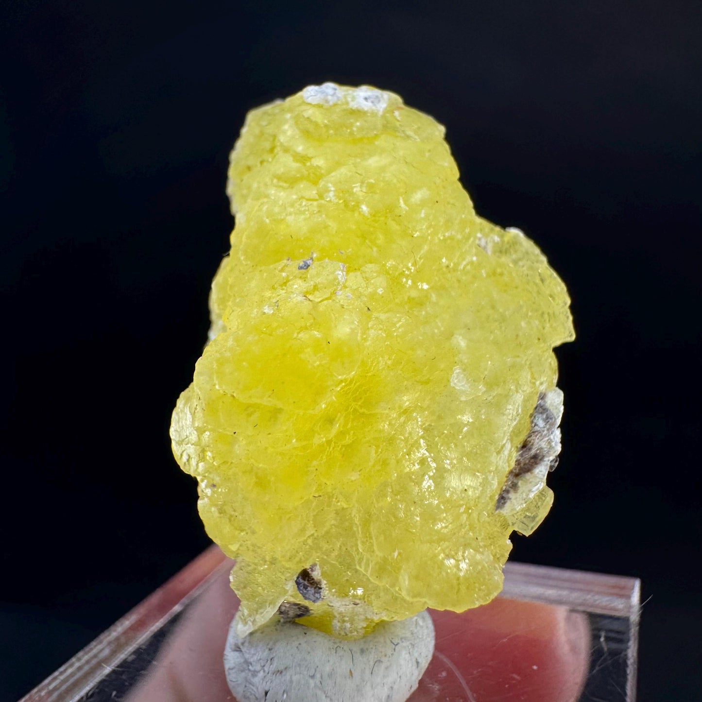 Brucite | Yellow Crystal, Lustrous Mineral Specimen From Pakistan