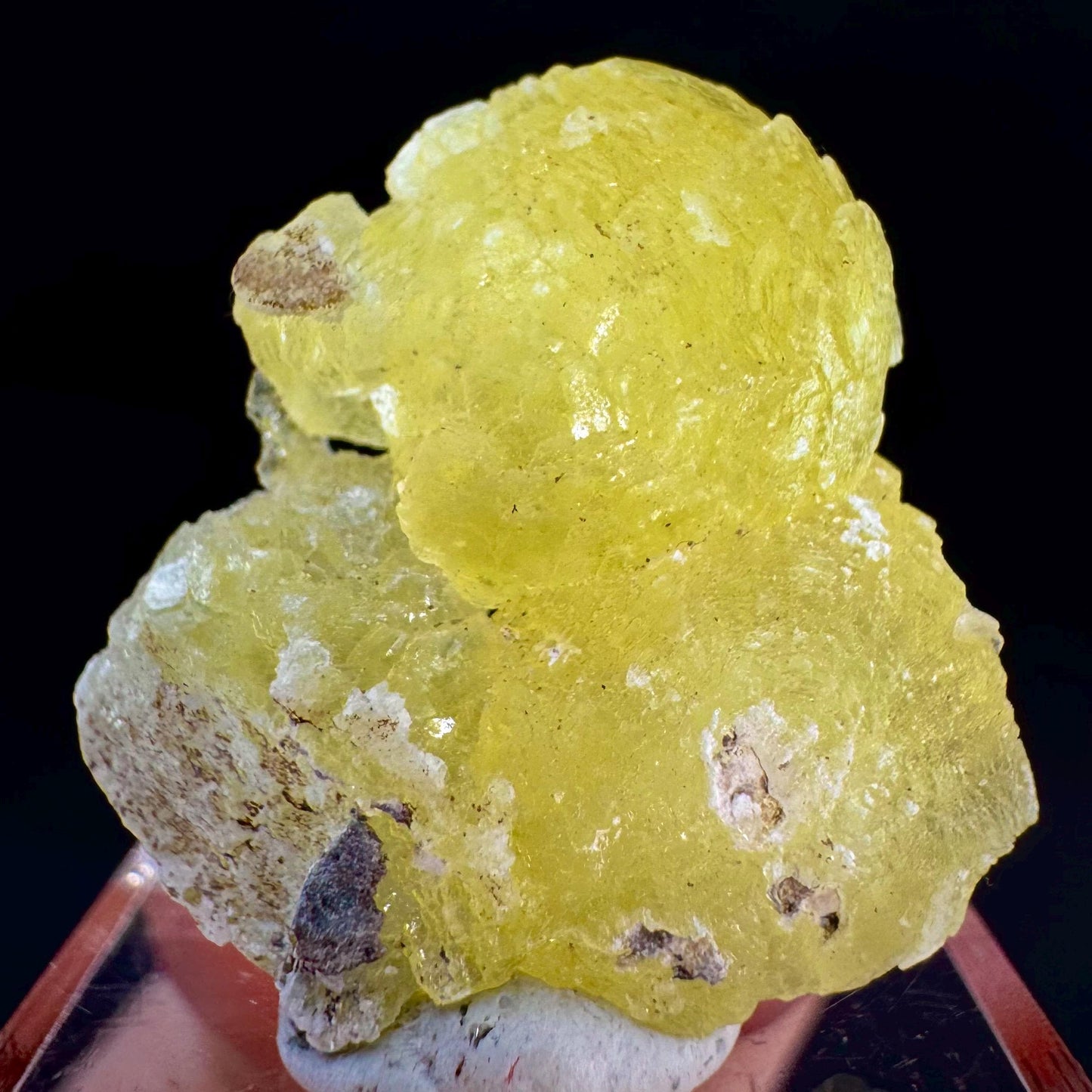 Brucite | Yellow Crystal, Lustrous Mineral Specimen From Pakistan