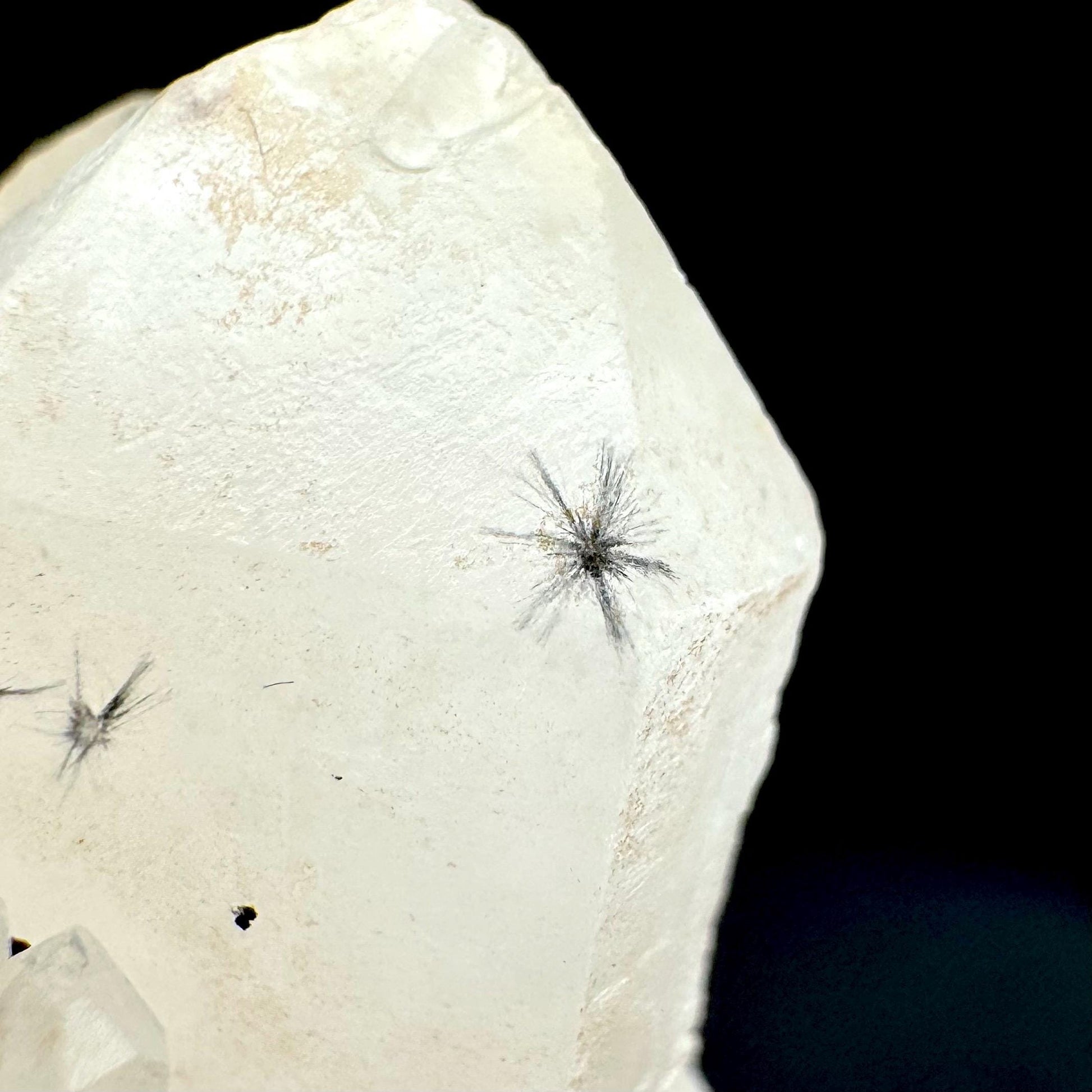 Hollandite Star Quartz | natural spider quartz crystal from Madagascar