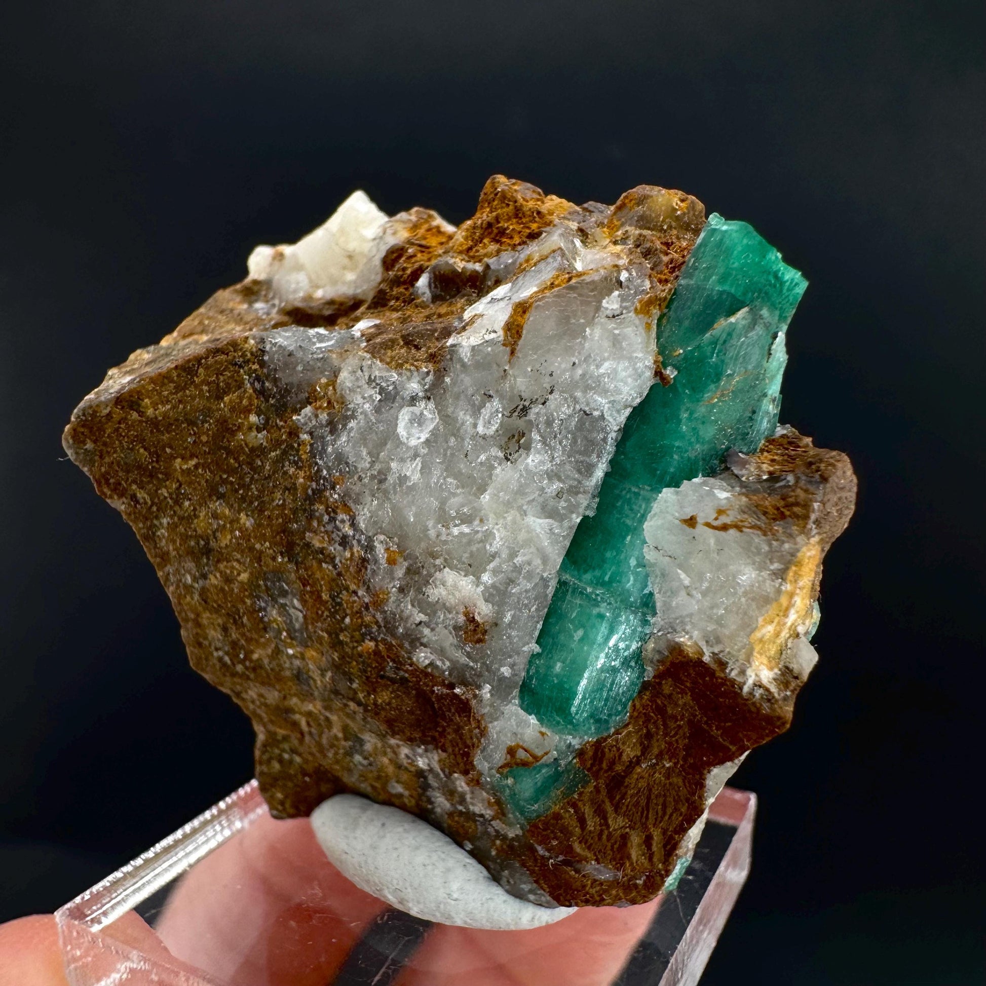 Emerald on Matrix | natural green crystal, mineral specimen from Pakistan