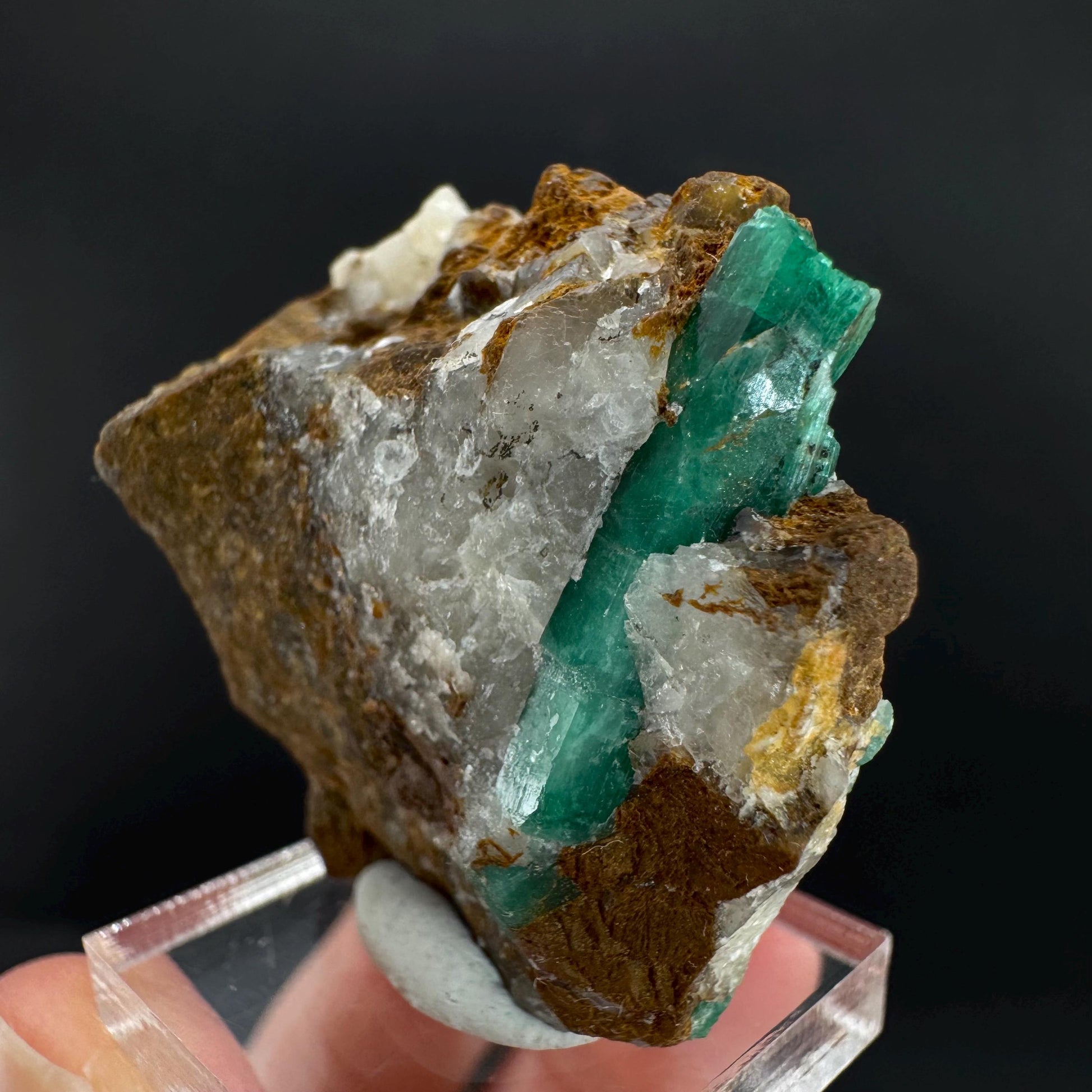 Emerald on Matrix | natural green crystal, mineral specimen from Pakistan