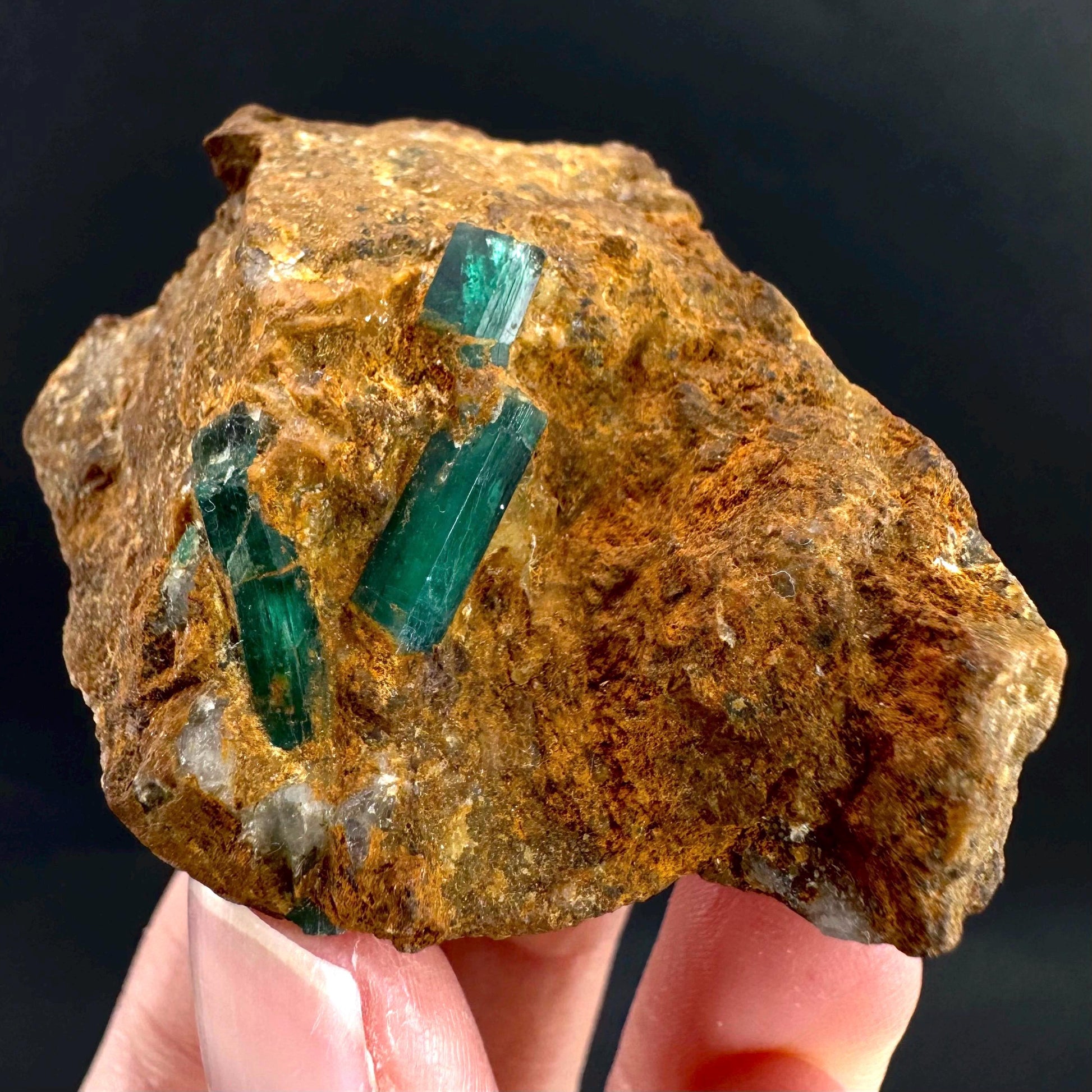 Emerald on Matrix | natural green crystal, mineral specimen from Pakistan