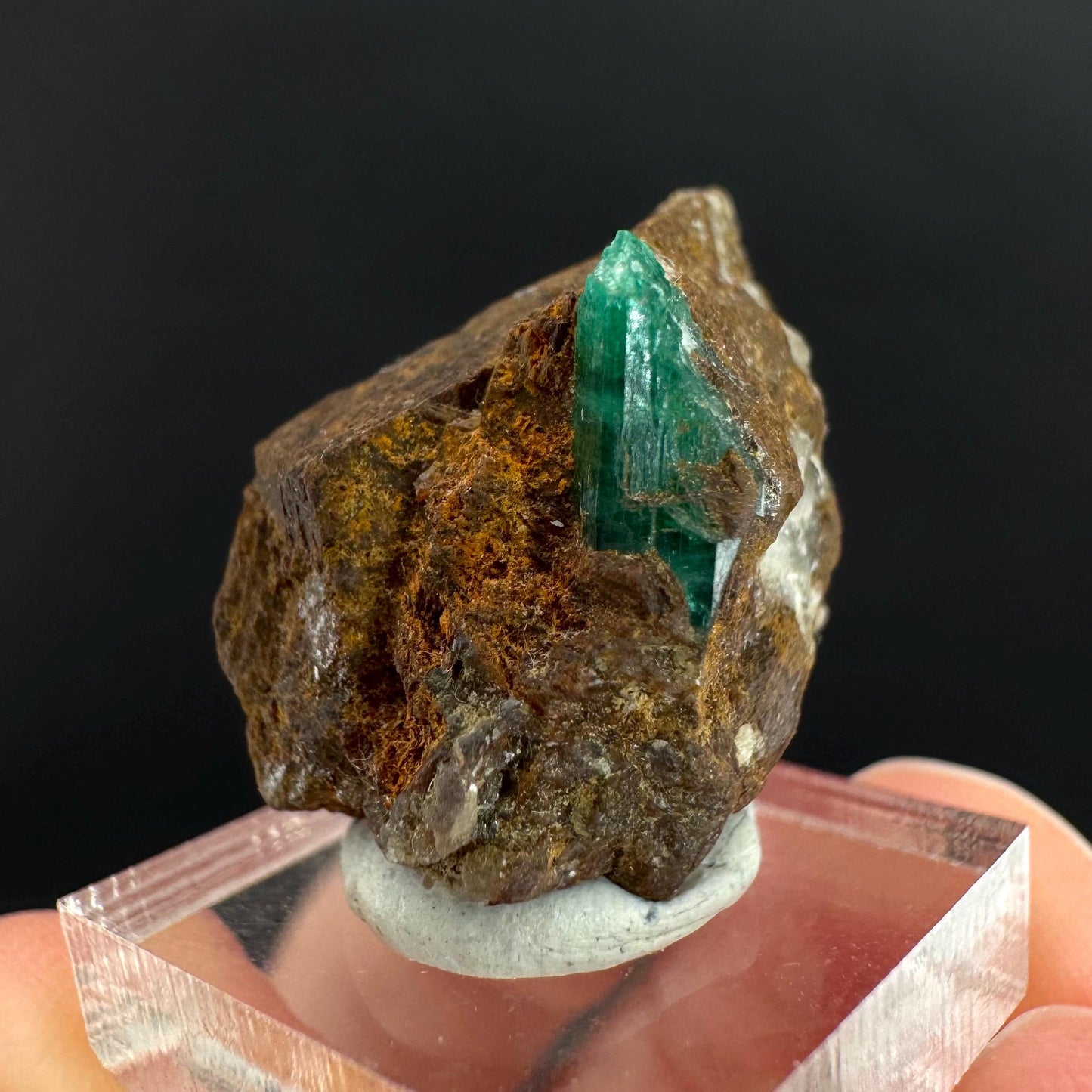 Emerald on Matrix | natural green crystal, mineral specimen from Pakistan