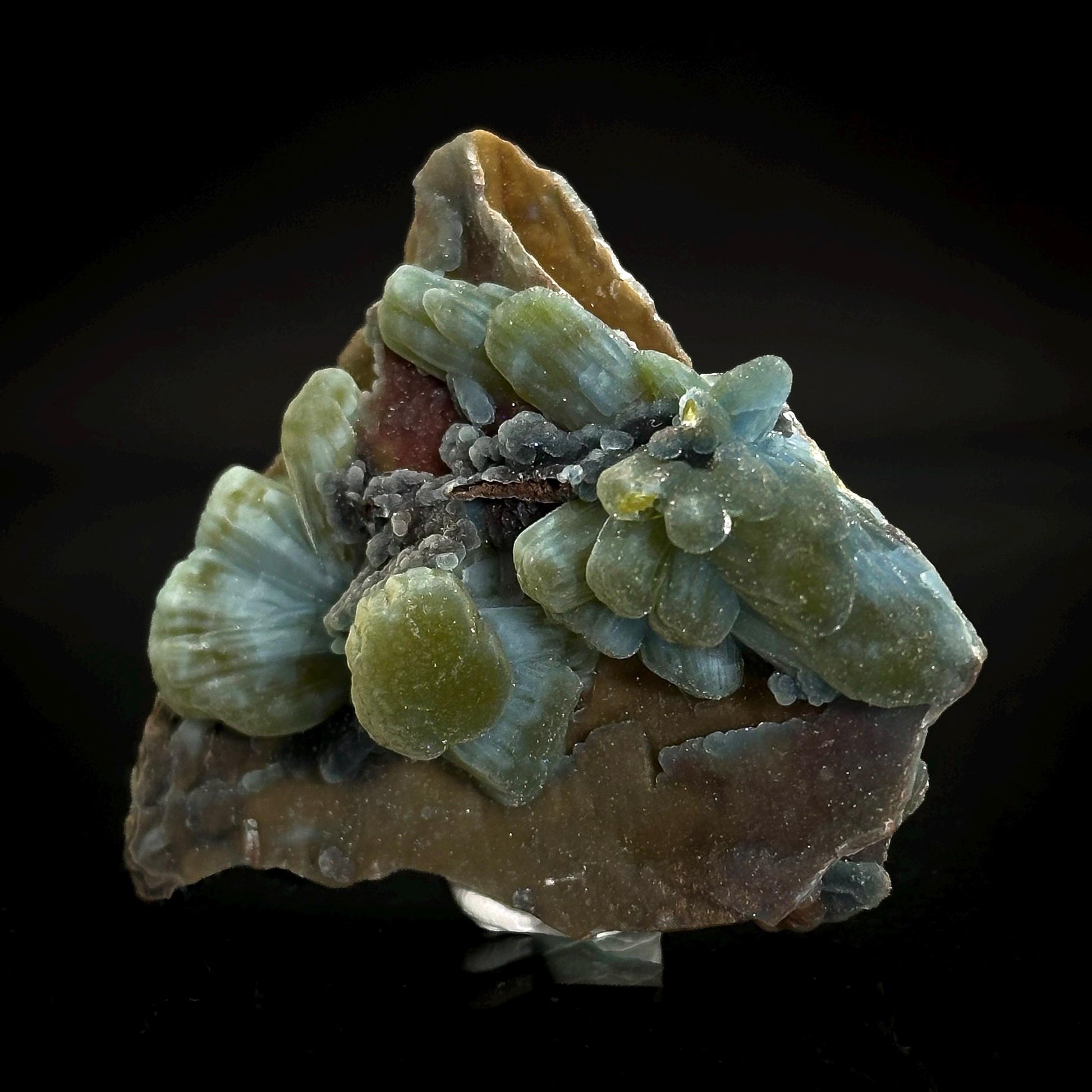Plumbogummite | blue pyromorphite pseudomorph crystal, rare mineral specimen