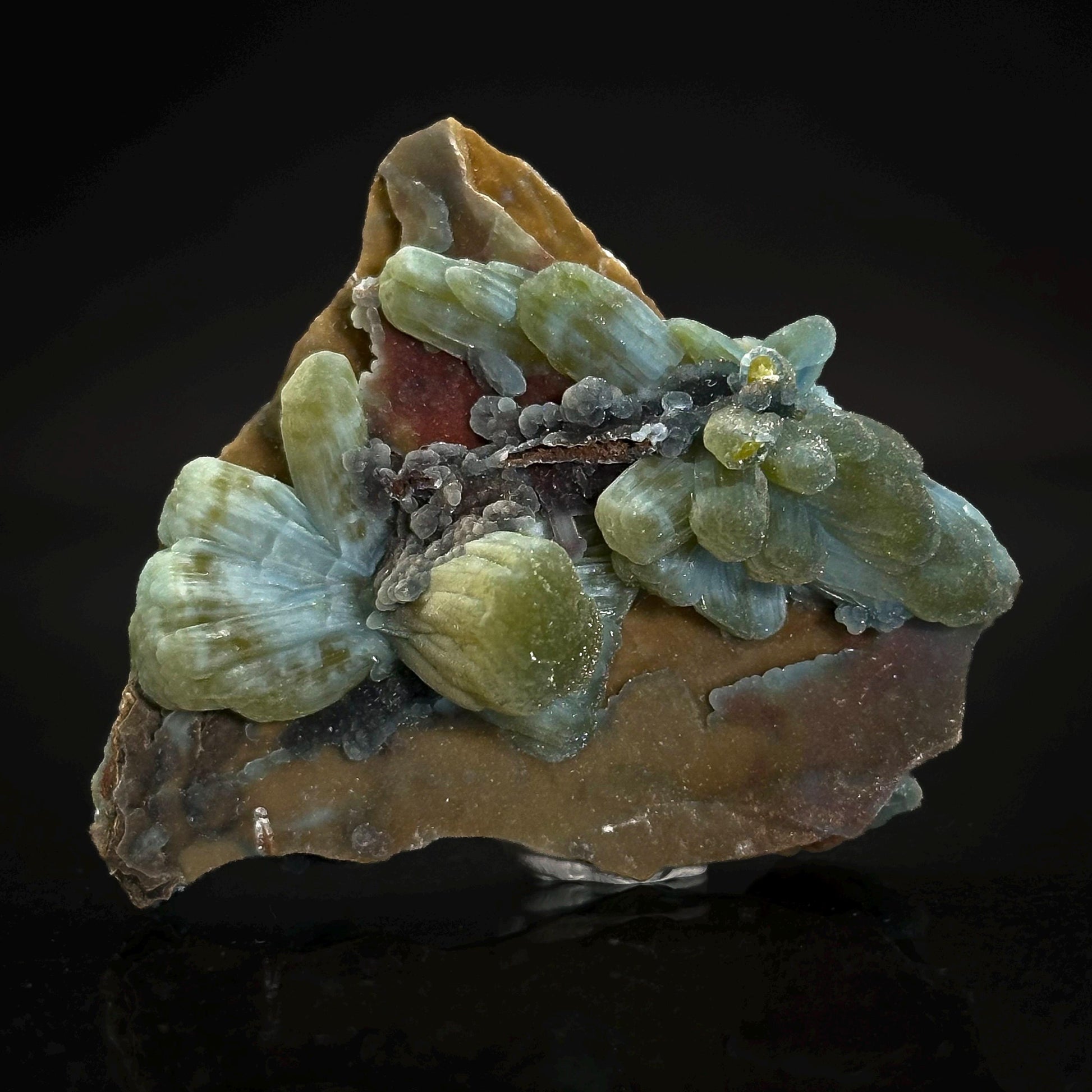 Plumbogummite | blue pyromorphite pseudomorph crystal, rare mineral specimen