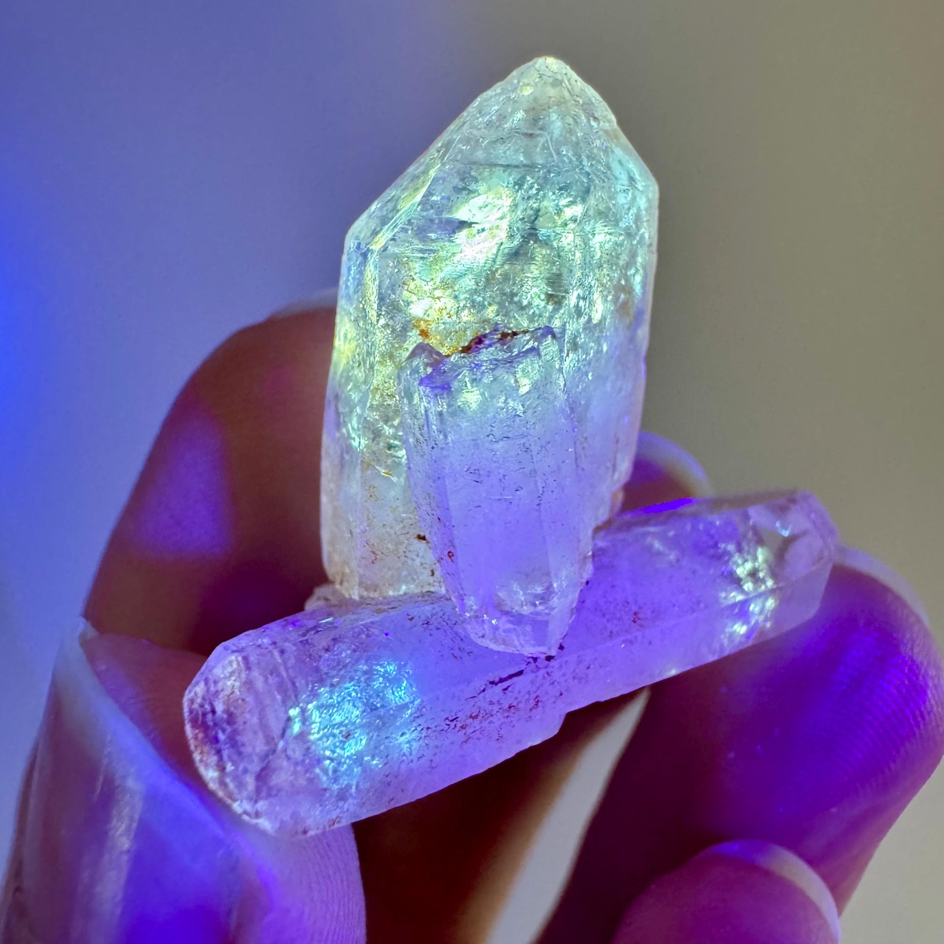Petroleum Quartz | UV reactive firefly crystal, fluorescent mineral specimen from Madagascar