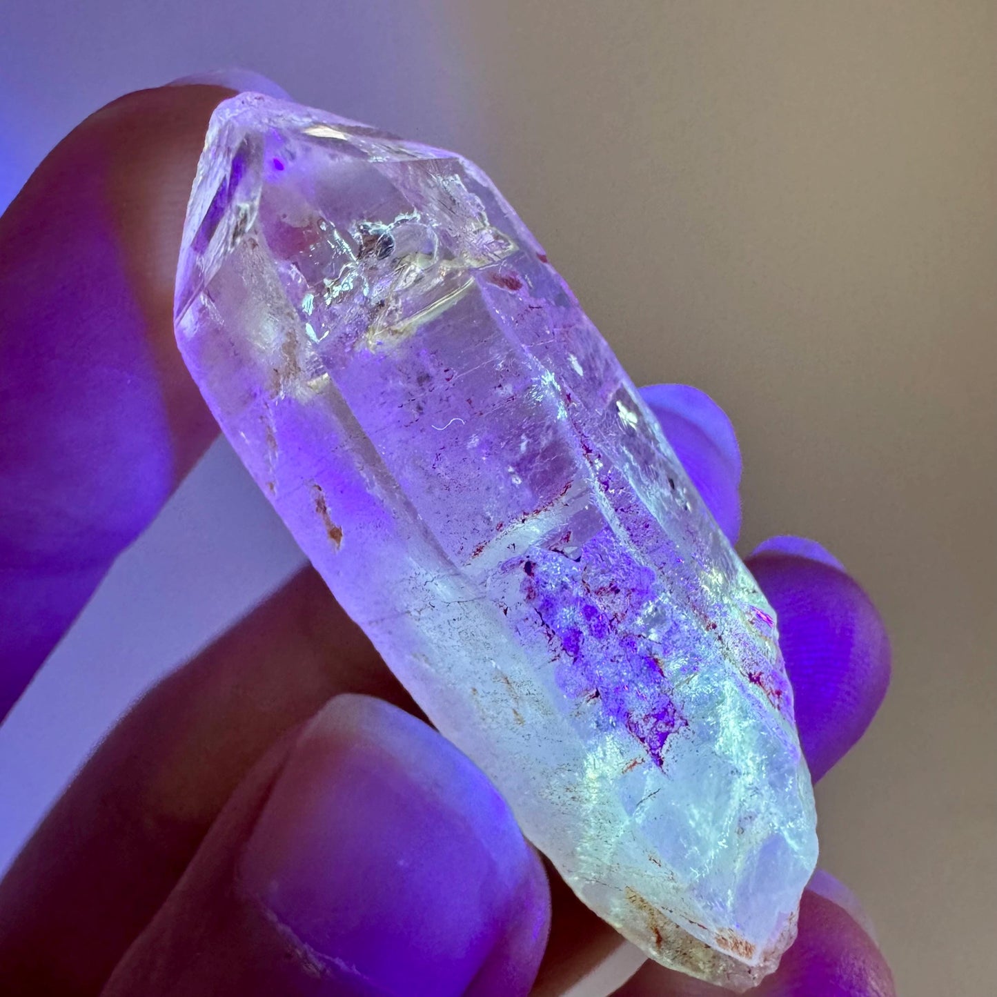 Petroleum Quartz | UV reactive firefly crystal, fluorescent mineral specimen from Madagascar