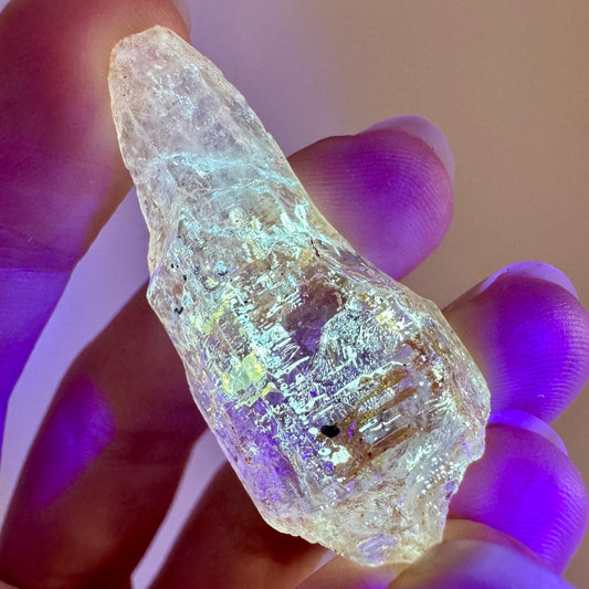 Petroleum Quartz | UV reactive firefly crystal, fluorescent mineral specimen from Madagascar