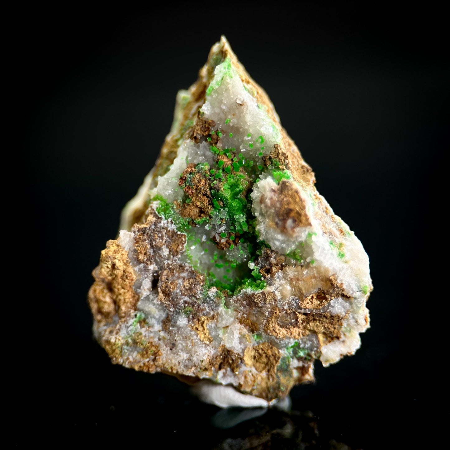 Conichalcite | green crystal, rare mineral specimen from Greece