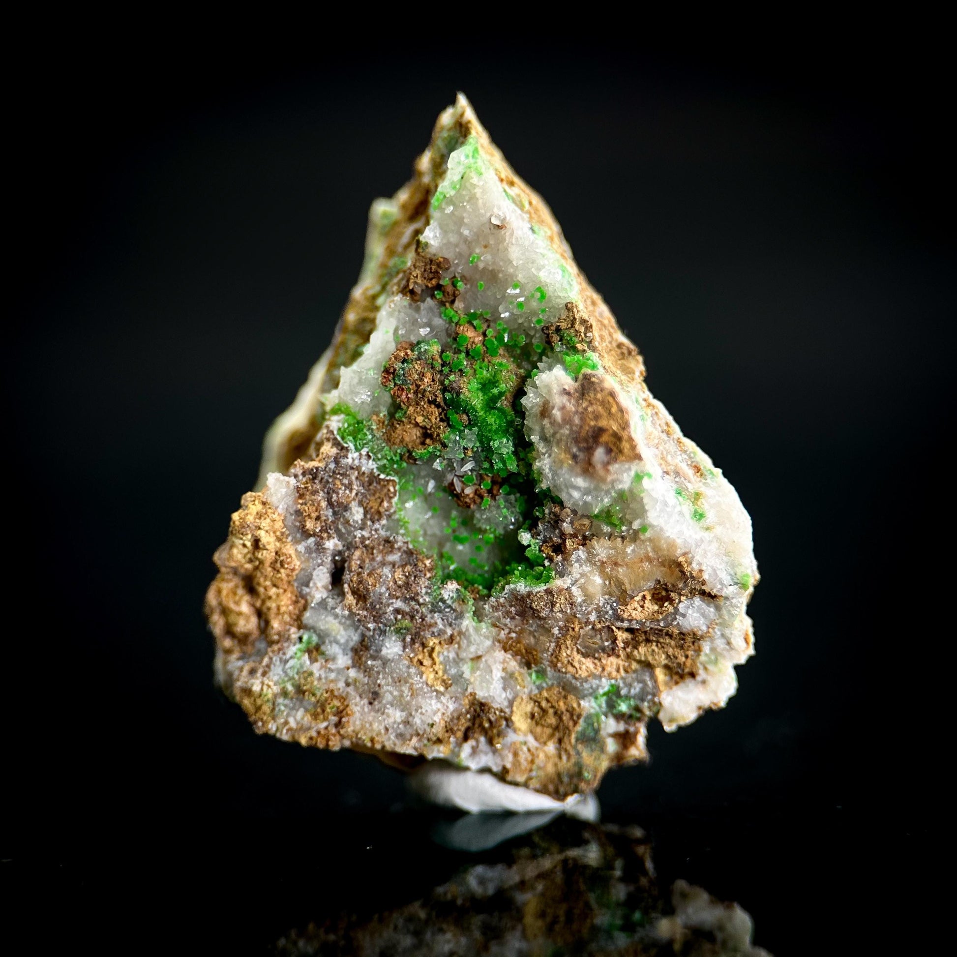 Conichalcite | green crystal, rare mineral specimen from Greece