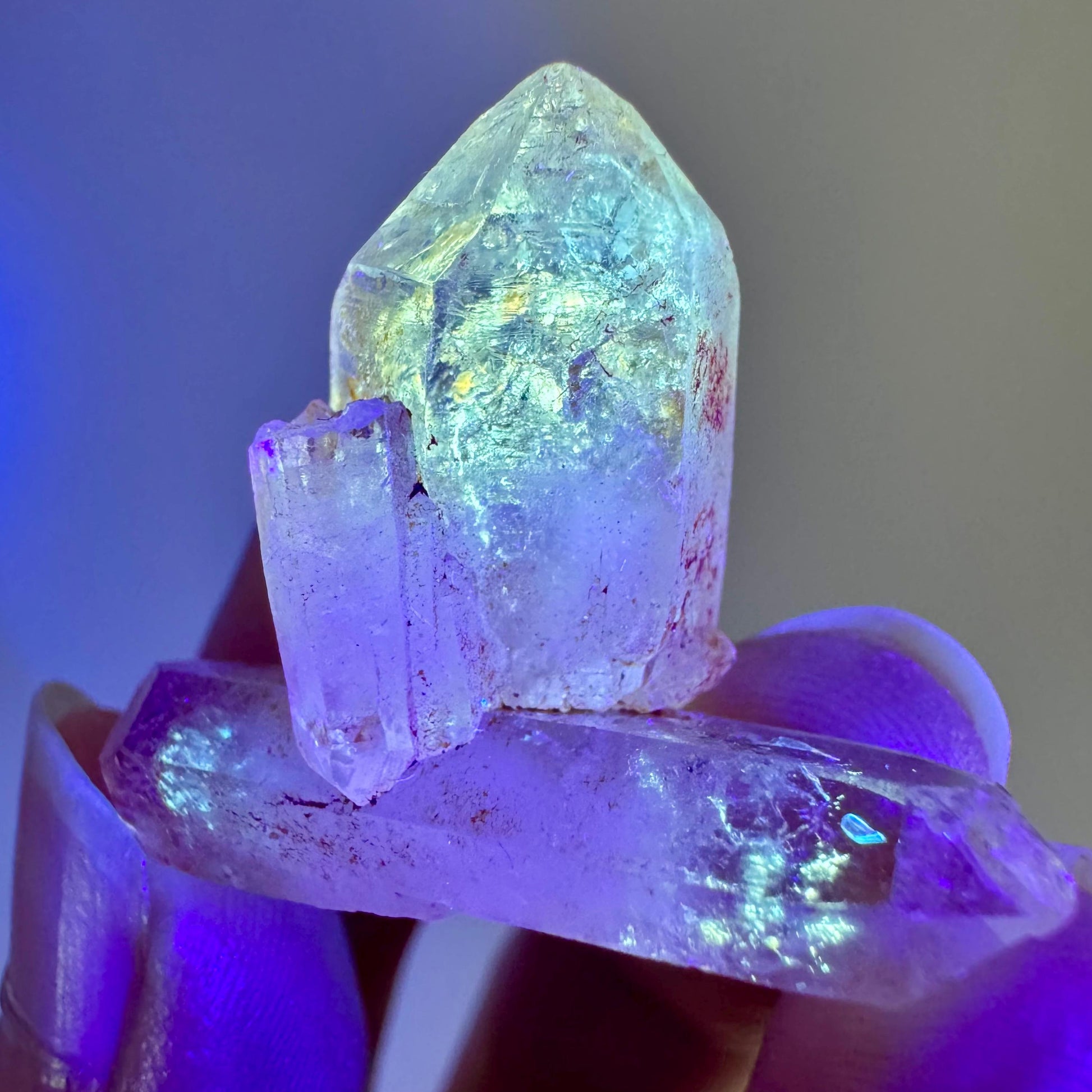 Petroleum Quartz | UV reactive firefly crystal, fluorescent mineral specimen from Madagascar