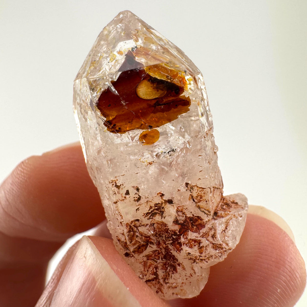 Petroleum Quartz | UV reactive firefly crystal, fluorescent mineral specimen from Madagascar