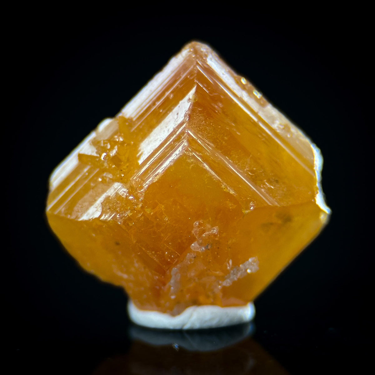 Wulfenite | orange crystal, mineral specimen from Republic of Congo