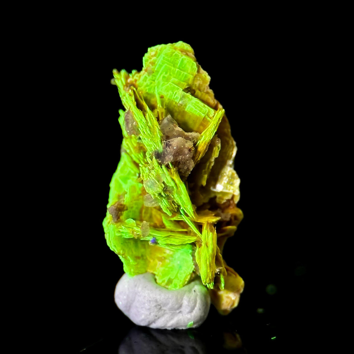 Uranocircite | fluorescent UV reactive crystal, rare mineral specimen from Germany