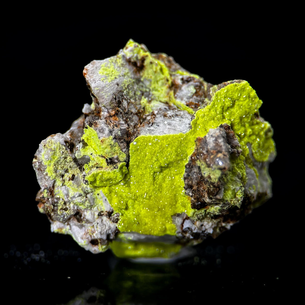 Autun | fluorescent UV reactive crystal, rare mineral specimen from Portugal