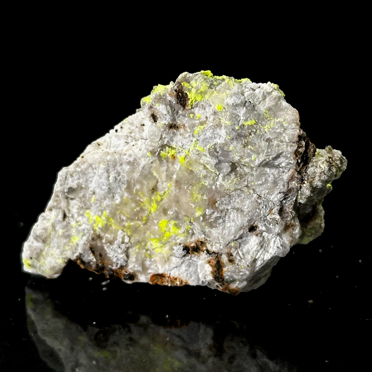 Autun | fluorescent UV reactive crystal, rare mineral specimen from Portugal