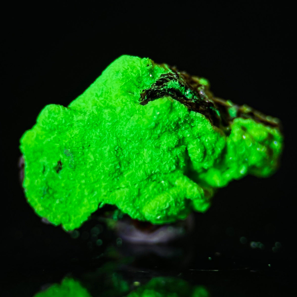 Autun | fluorescent UV reactive crystal, rare mineral specimen from Portugal