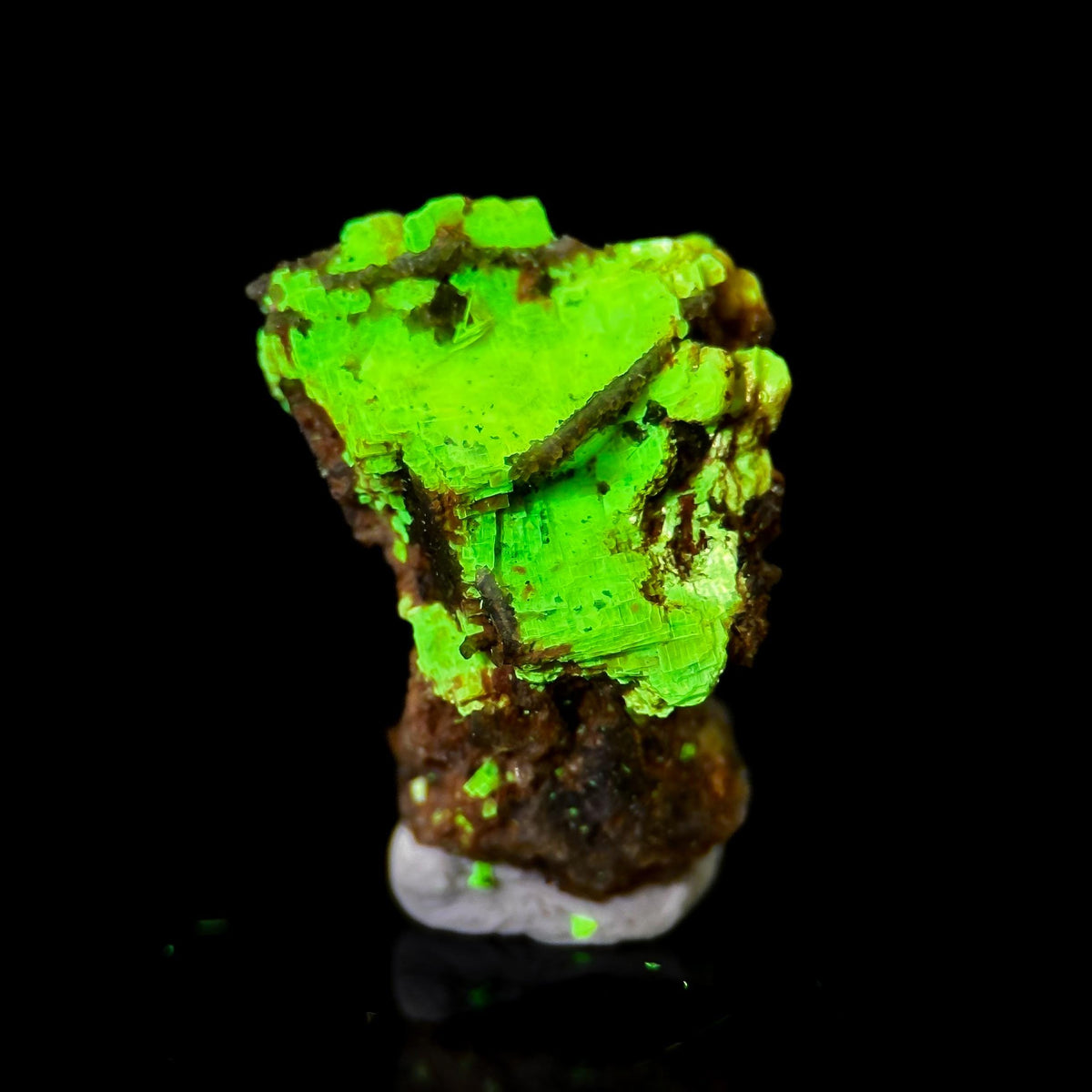 Uranocircite | fluorescent UV reactive crystal, rare mineral specimen from Germany