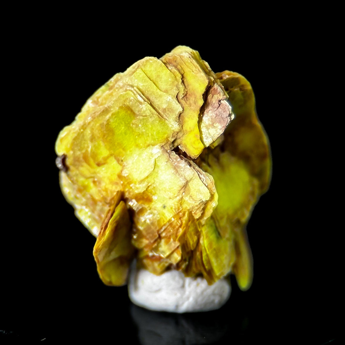 Uranocircite | fluorescent UV reactive crystal, rare mineral specimen from Germany