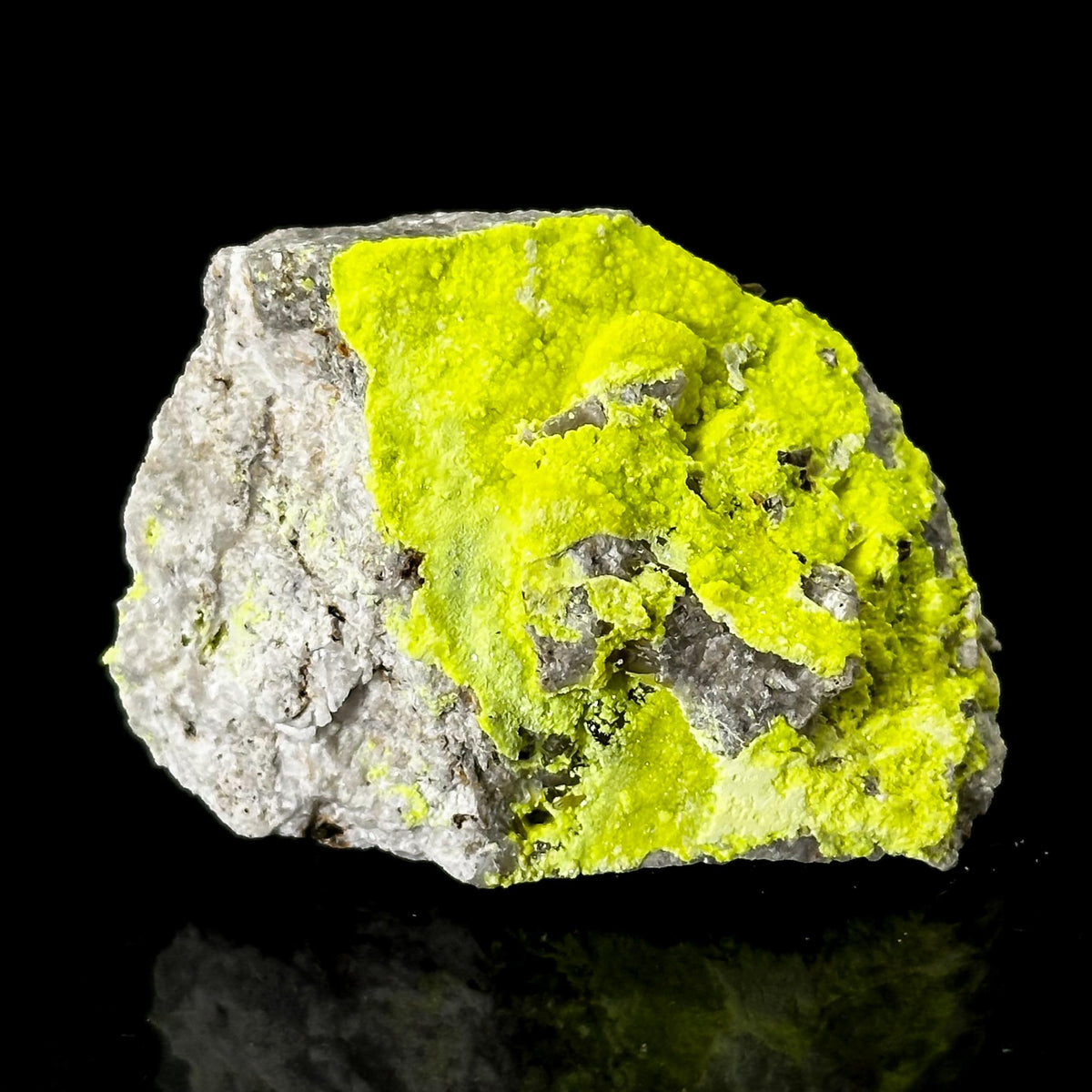 Autun | fluorescent UV reactive crystal, rare mineral specimen from Portugal