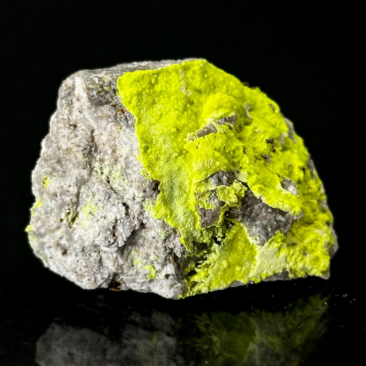 Autun | fluorescent UV reactive crystal, rare mineral specimen from Portugal