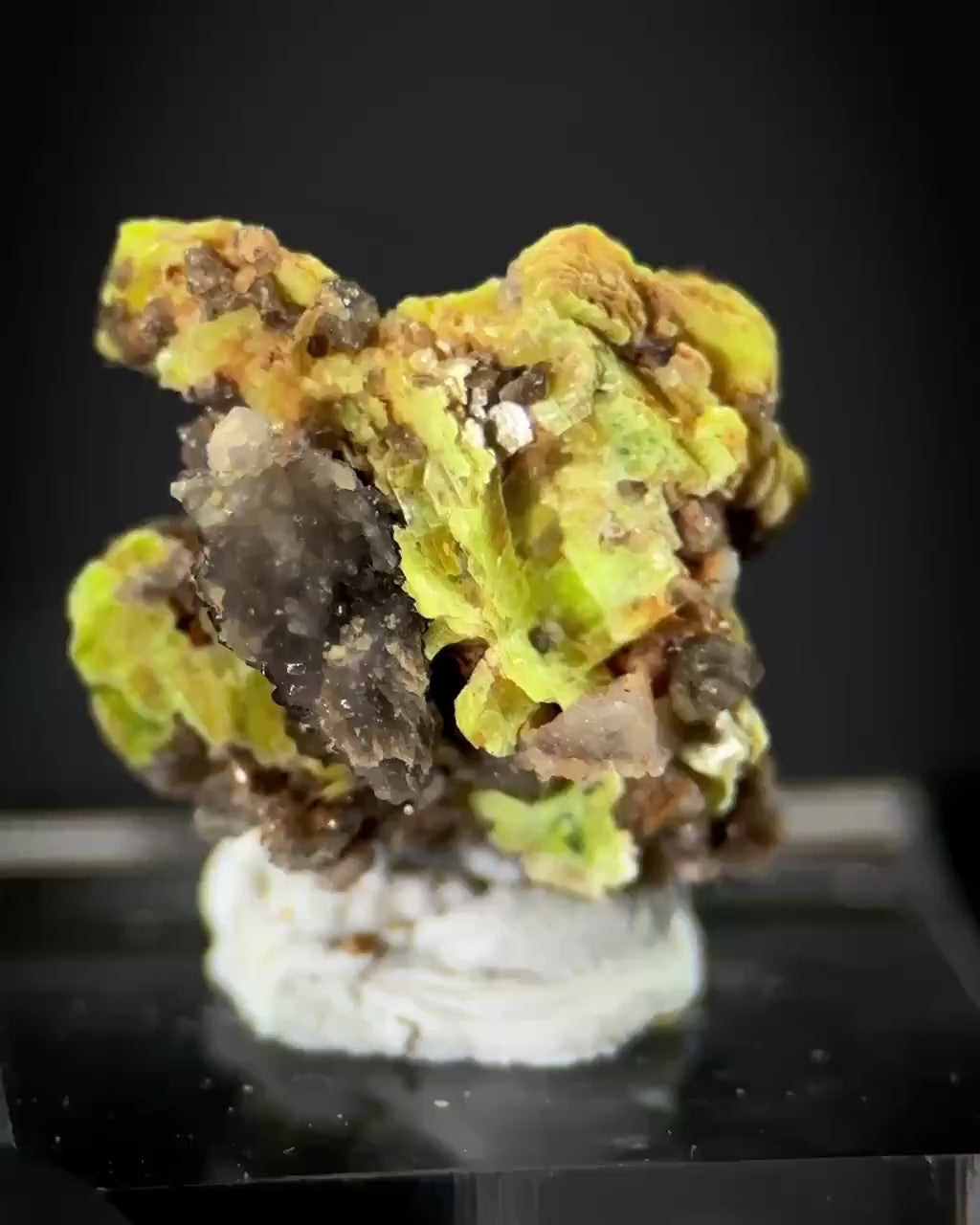 Uranocircite | fluorescent UV reactive crystal, rare mineral specimen from Germany