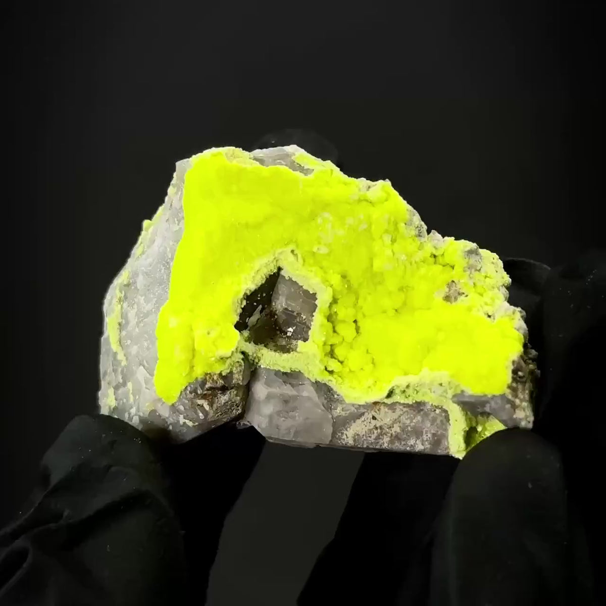 Autun | fluorescent UV reactive crystal, rare mineral specimen from Portugal