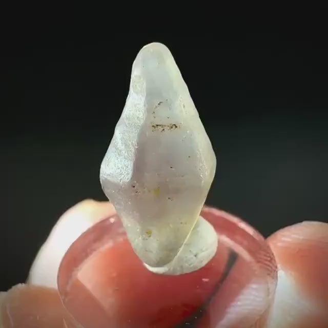 Ceylon Sapphire | natural uncut raw sapphire crystal, mineral specimen from Sri Lanka