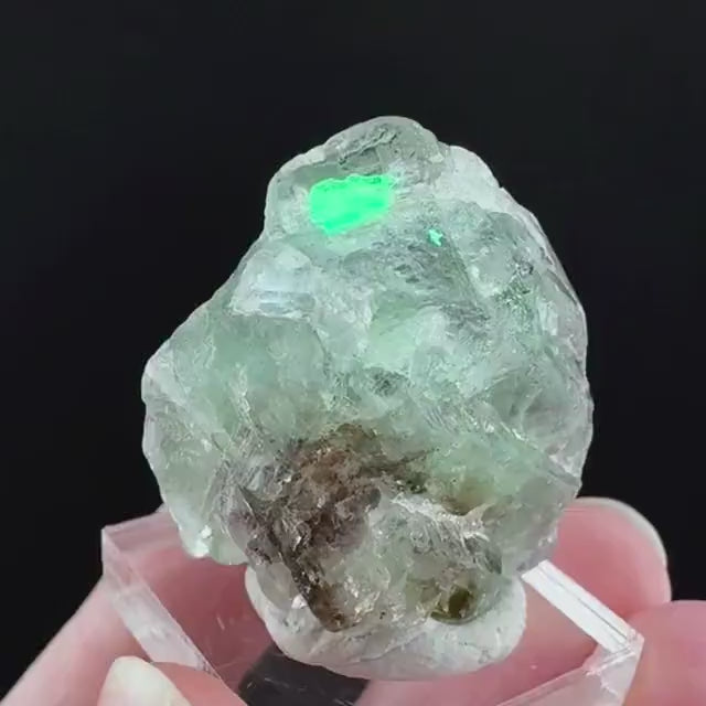 Fluorite (Erongo, Namibia) | UV reactive, fluorite cluster, green fluorite, fluorite, mineral specimen