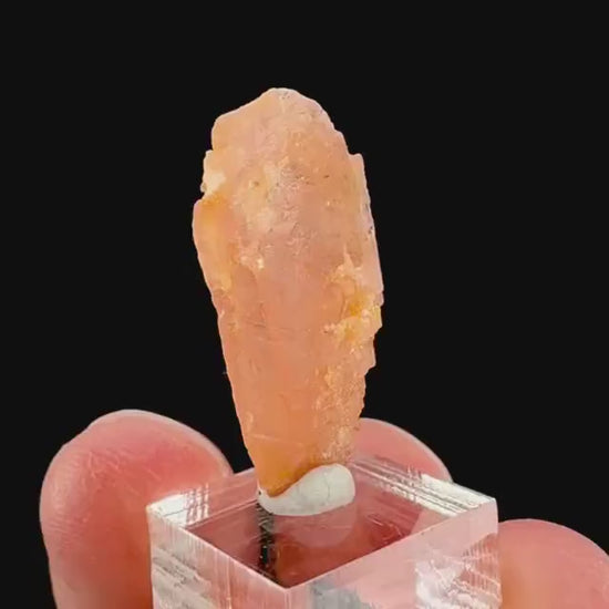Rhodochrosite | pink crystal, mineral specimen from Pakistan