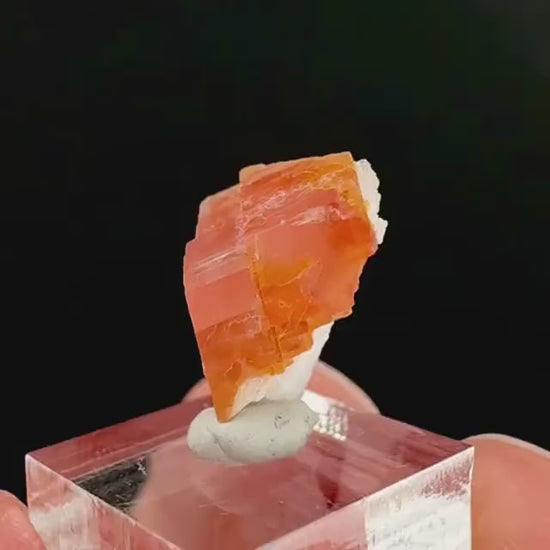 Rhodochrosite | pink crystal, mineral specimen from Pakistan