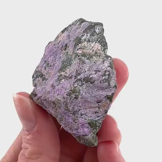 Stichtite | raw purple stichtite with serpentine, mineral specimen from South Africa