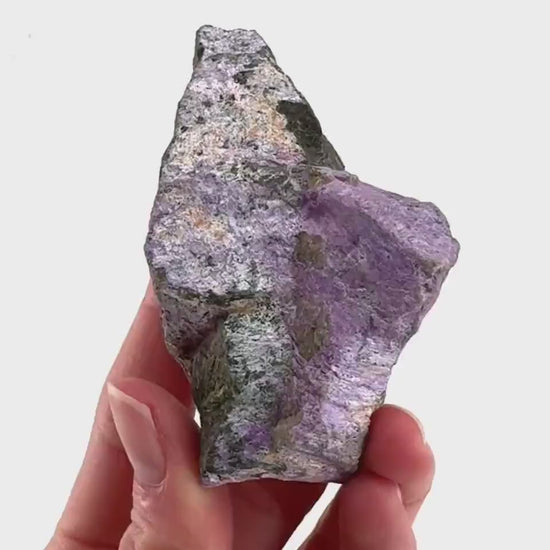 Stichtite | raw purple stichtite with serpentine, mineral specimen from South Africa