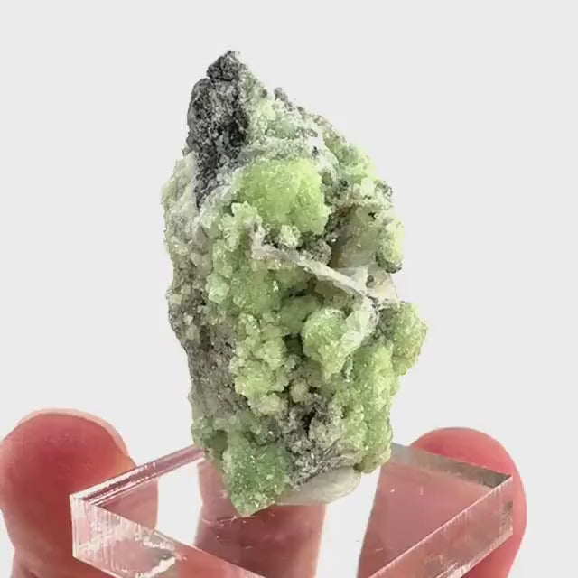 Wavellite (Arkansas, USA) | green crystal cluster, mineral specimen