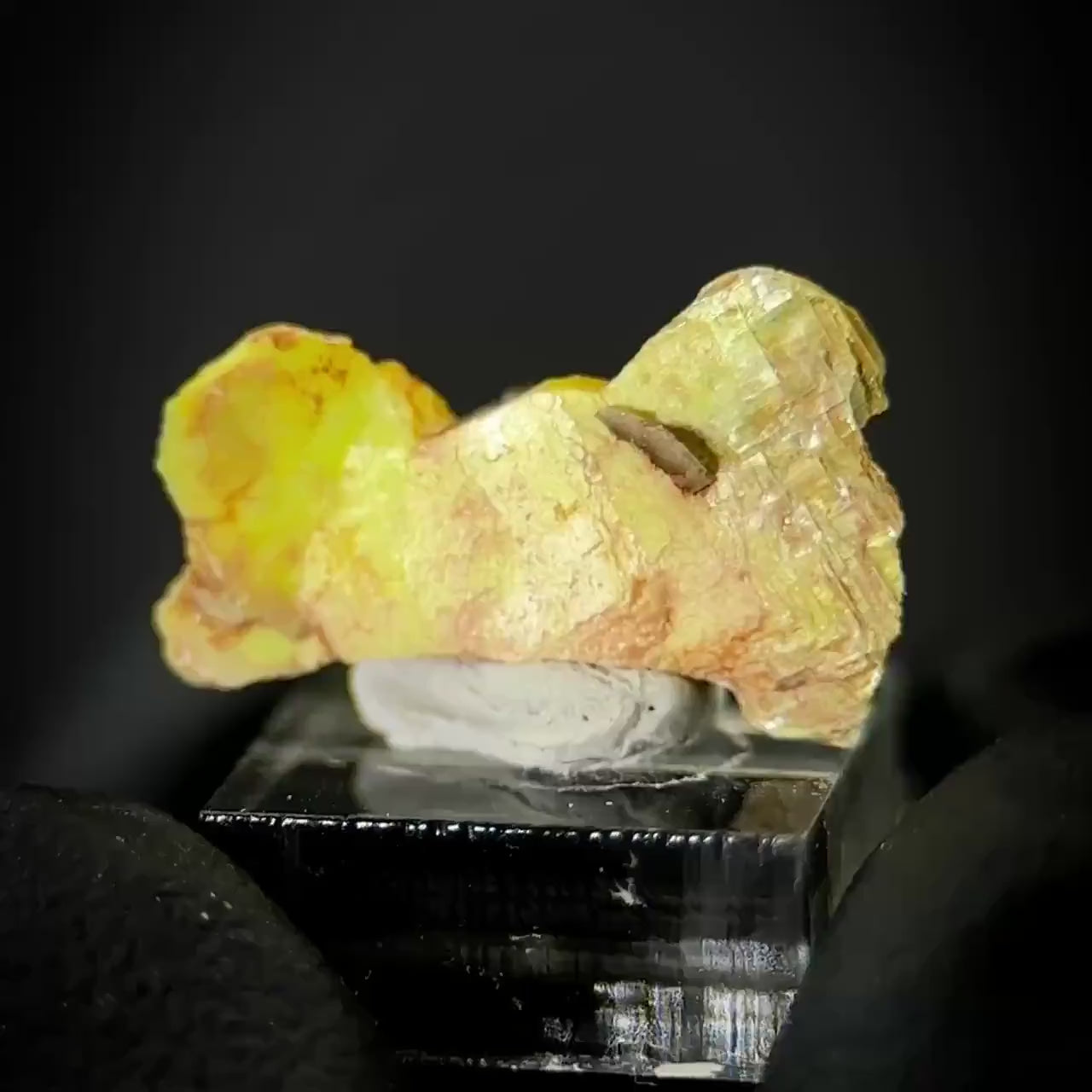 Uranocircite | fluorescent UV reactive crystal, rare mineral specimen from Germany