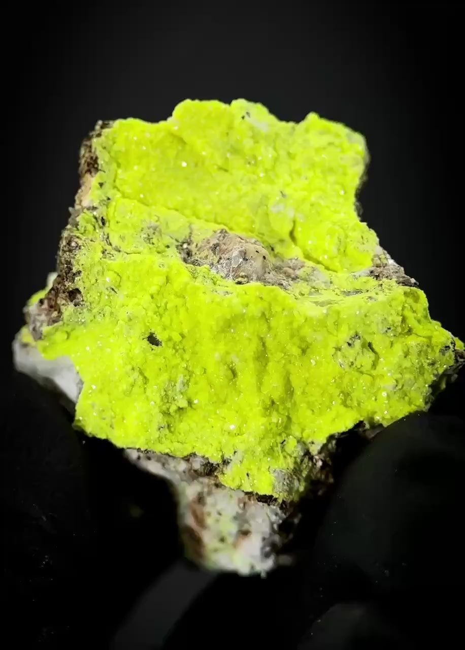 Autun | fluorescent UV reactive crystal, rare mineral specimen from Portugal