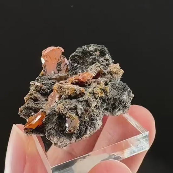 Wulfenite (Arizona, USA) | orange wulfenite crystal, mineral specimen